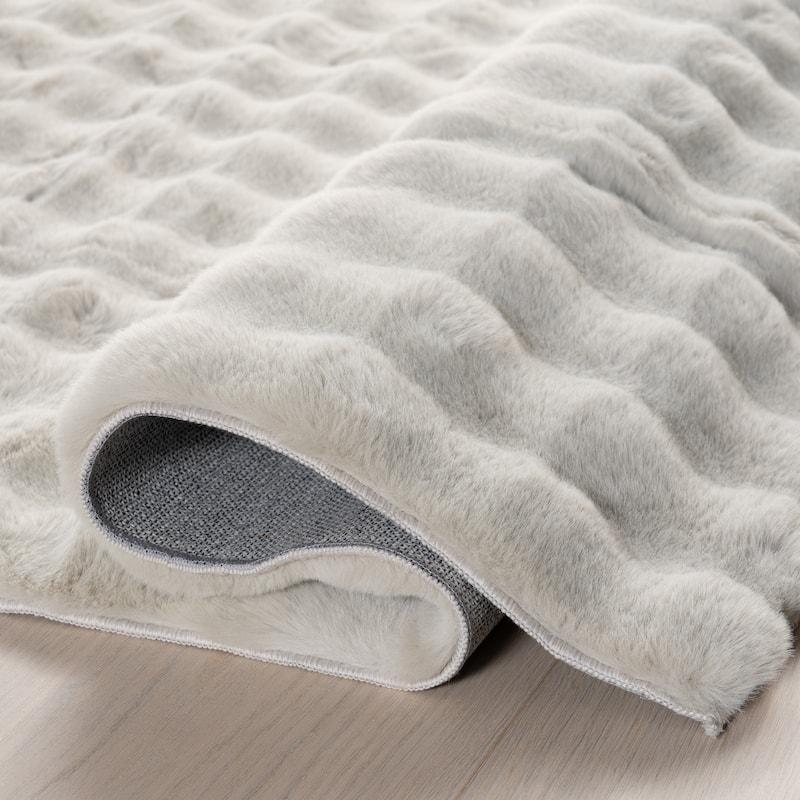 Nuloom Jeni Solid Plush Machine Washable Area Rug