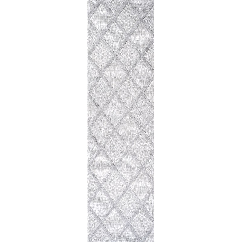 JONATHAN Y Talaia Diamond Trellis Indoor/Outdoor Area Rug - 2 X 8 - Light Gray