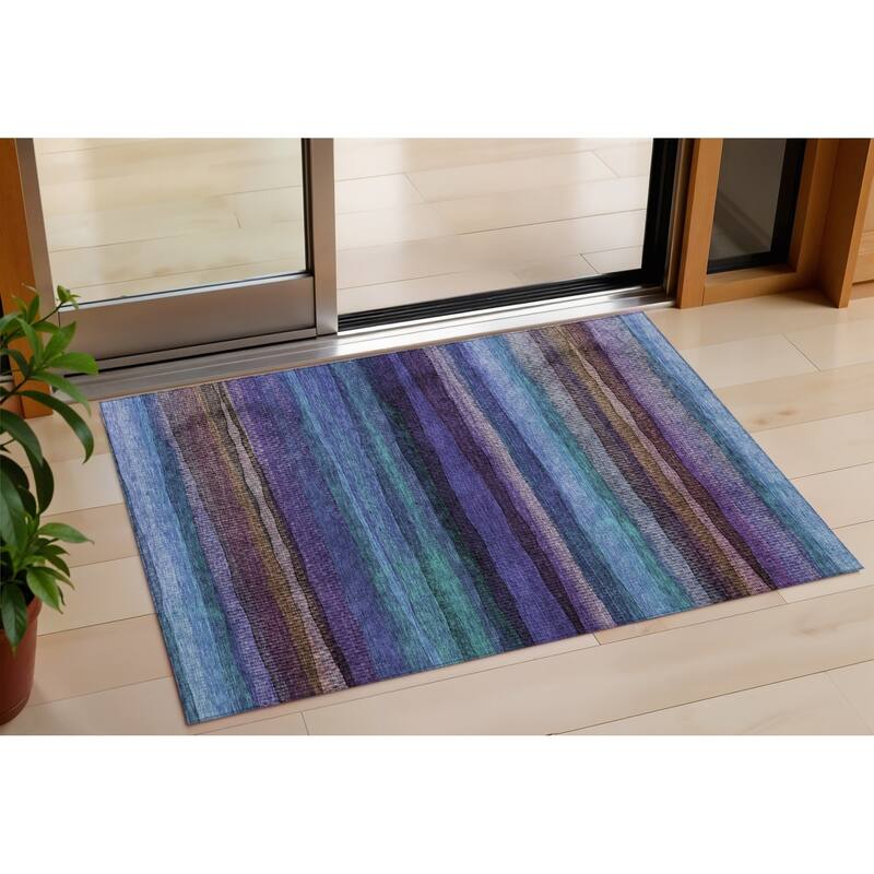 HomeRoots Striped Transitional Rectangle Outdoor Rug - 3' x 5'