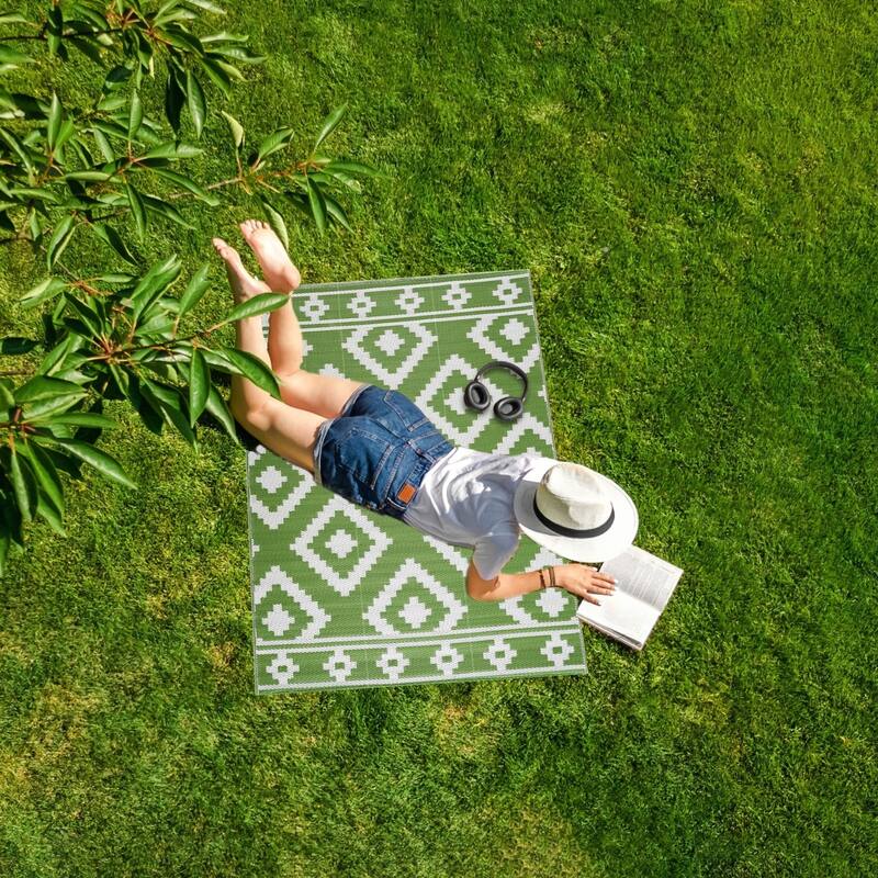 Playa Rug Outdoor Recycled Reversible Plastic Folded Mat/Rug Milan Collection Lightweight & Weather, Water and UV Resistant