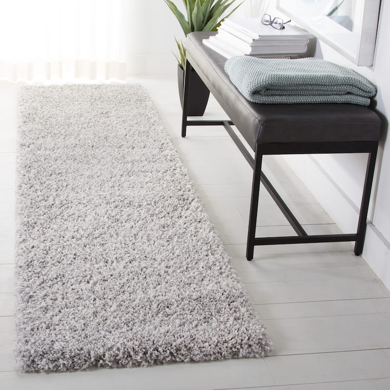 SAFAVIEH Royal Shag Soffia 2-inch Thick Rug - 2' 2" x 8' - Light Grey - Runner