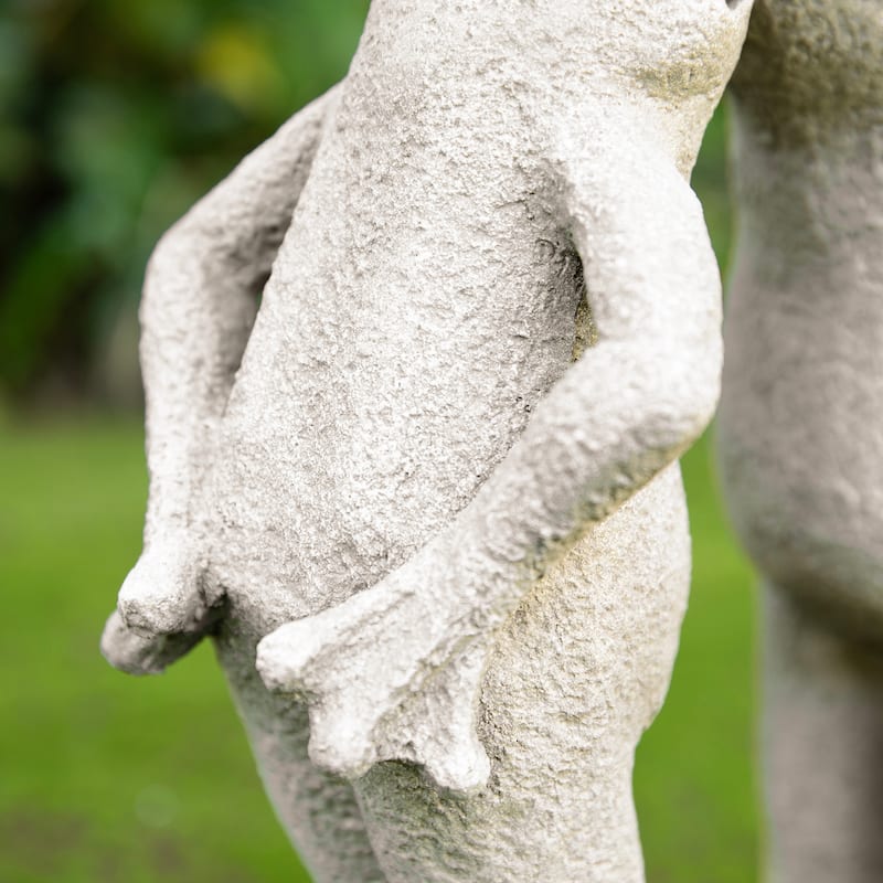 Glitzhome 15.25''H Resin Two Kissing Frog Statue