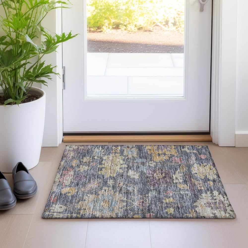 Machine Washable Indoor/ Outdoor Vintage Traditional Chantille Rug