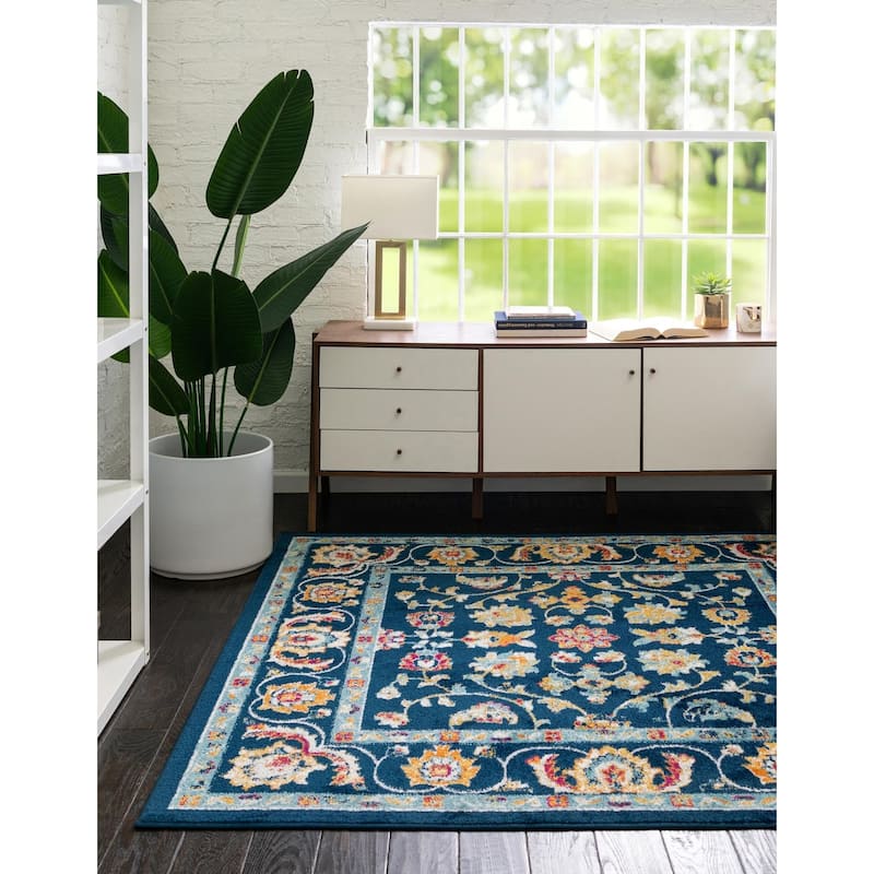 Traditional Taylor Collection Area Rug