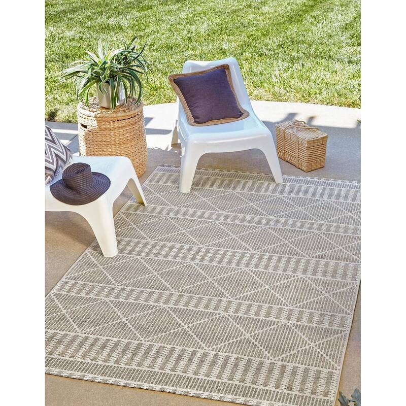 Outdoor Khence Collection Area Rug - Gray - 5'3"x8'