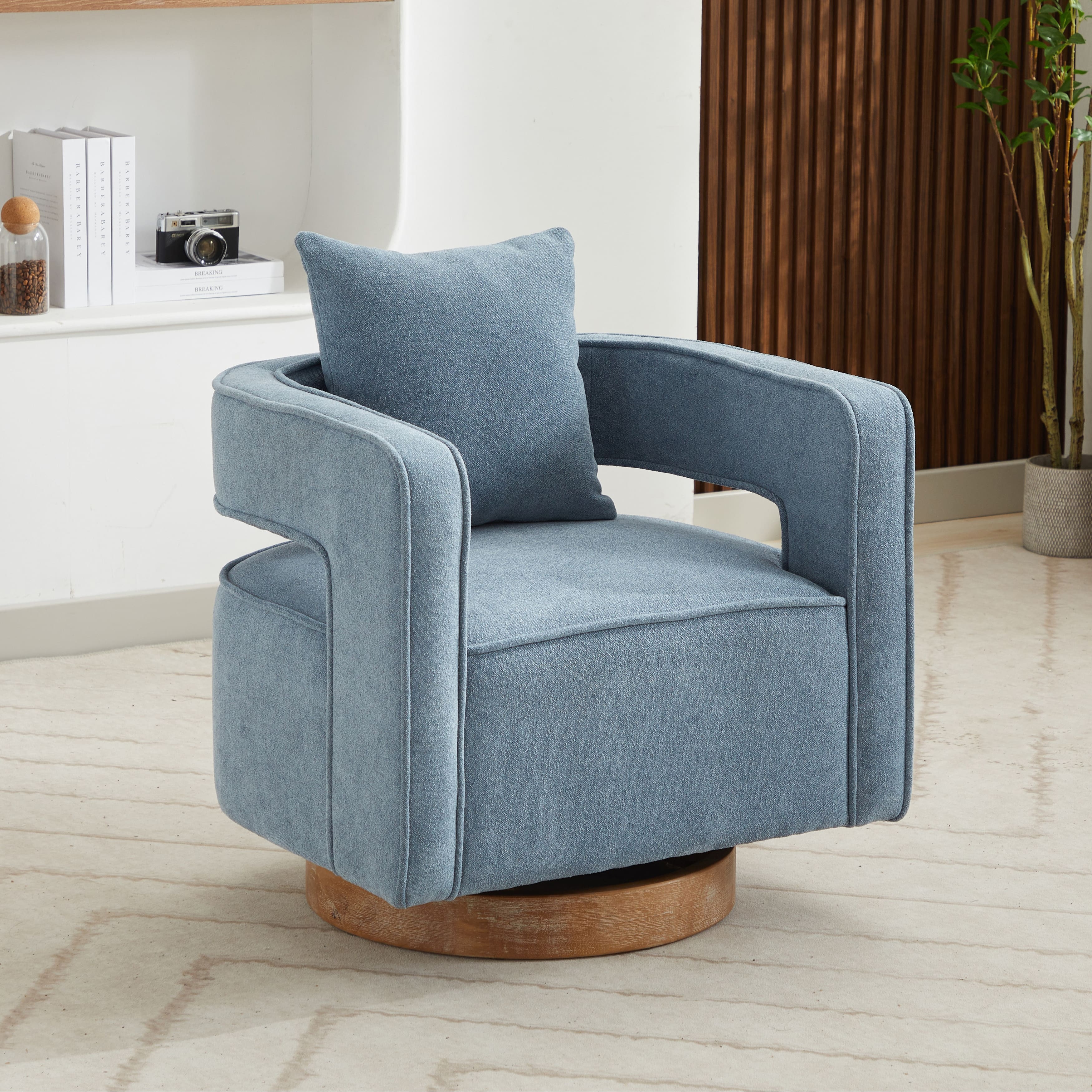 Option Pale Blue/Wooden Base
