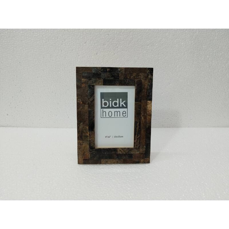 Step Horn Rectangular Picture Frame - for 4" x 6" Photo - Black