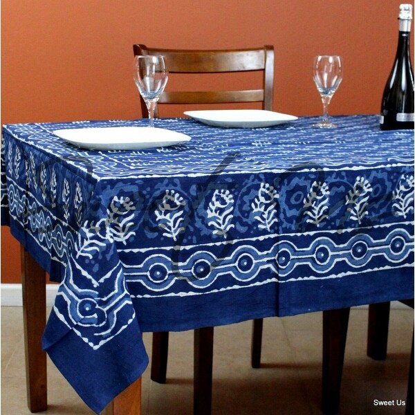 Bed bath shop and table throws