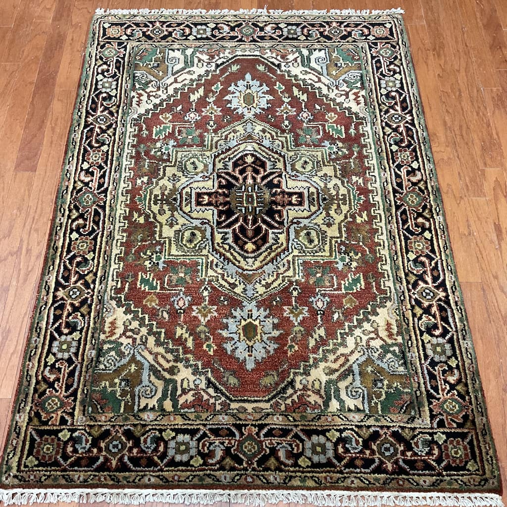 HERAT ORIENTAL Handmade Heriz Wool Rug - 4'3" x 6'