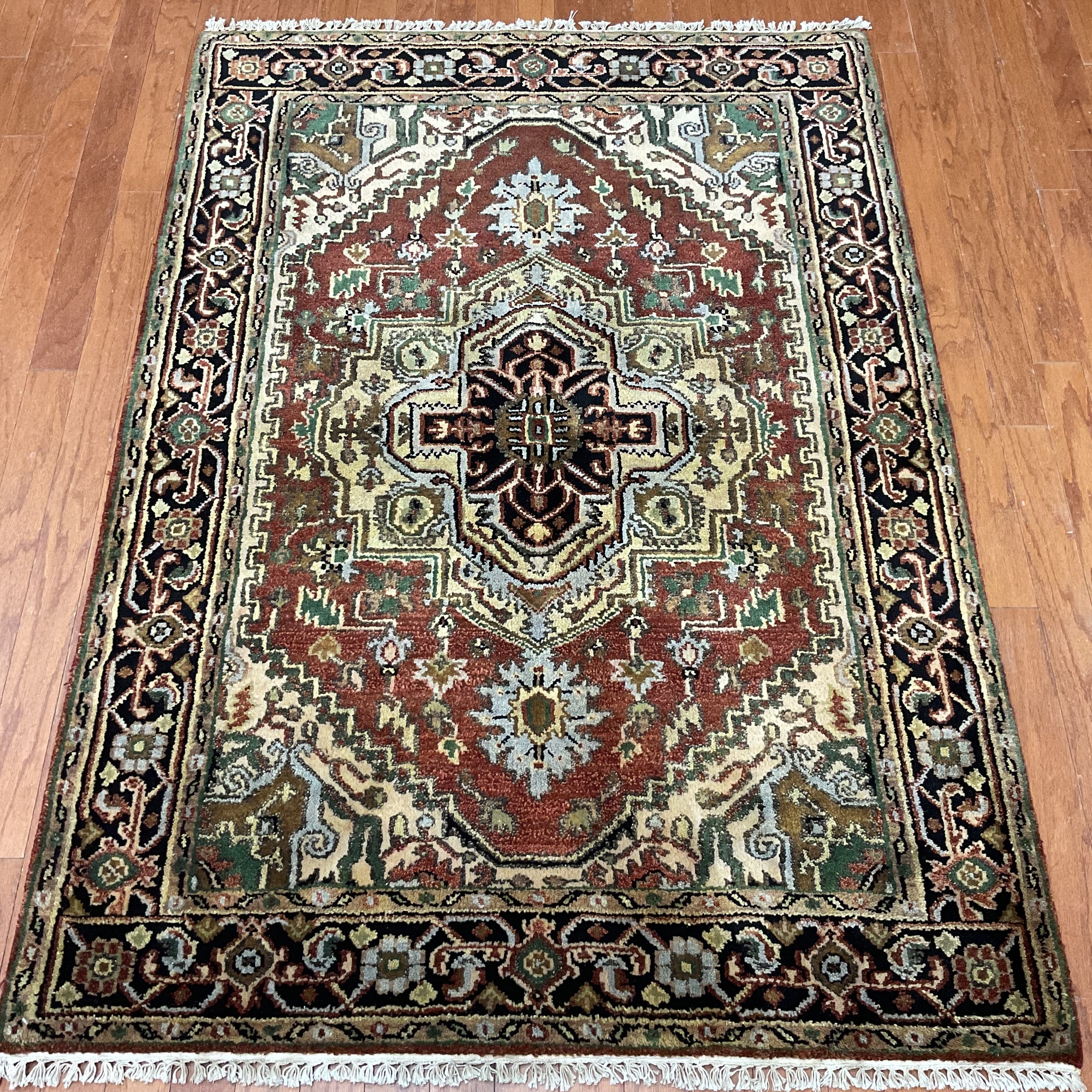 HERAT ORIENTAL Handmade Heriz Wool Rug - 4'3" x 6'