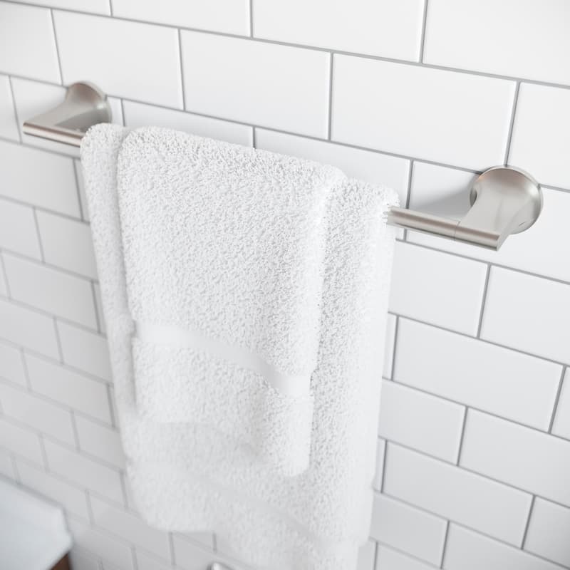 Pfister BTB-PFM1 Pfirst Modern 18" Towel Bar