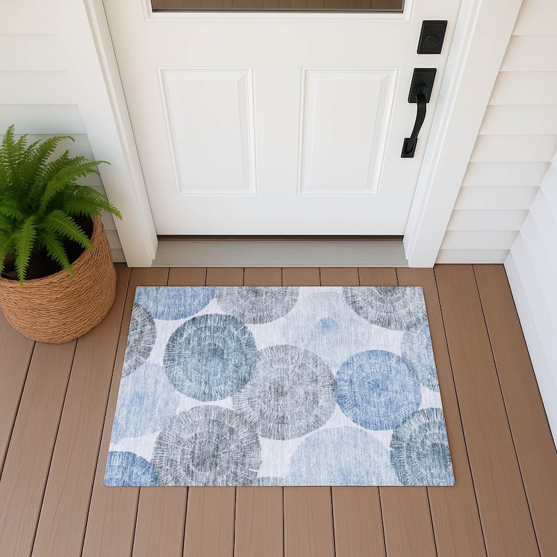 Machine Washable Indoor/ Outdoor Contemporary Devaughn Chantille Rug - Denim - 1'8" x 2'6"
