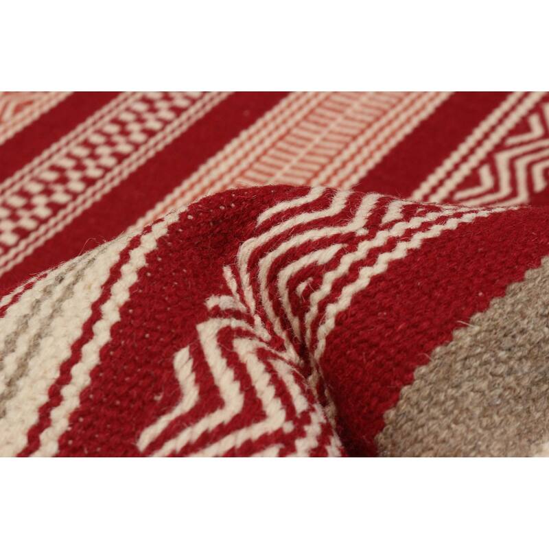 Boho Red Kilim 5'1" x 7'5" - 5'1 x 7'5