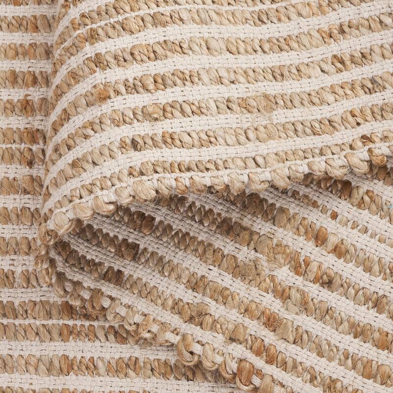 SAFAVIEH Hand-Woven Wolfgard Bohemian & Eclectic Jute Rug