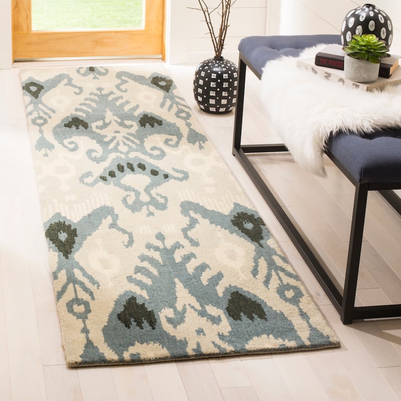 SAFAVIEH Handmade Ikat Maayke Modern Wool Rug - 2'3" x 8' Runner - Beige/Slate