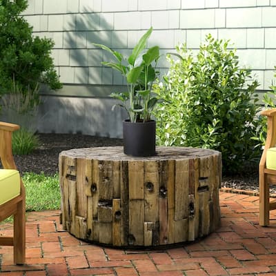 18.5" H Farmhouse Barrel Shaped Coffee Table for Indoors and Outdoors Shape of Wood Casting End Table for Living Room