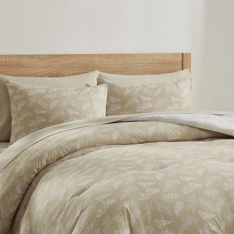 Empyrean 7 Pc Botanical Comforter Set with Sheets, Soft Breathable Lightweight Bedding Bag