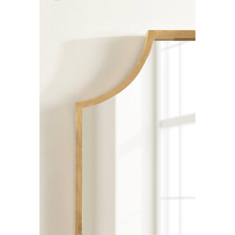 Kate and Laurel Travis Scalloped Arch Framed Wall Mirror