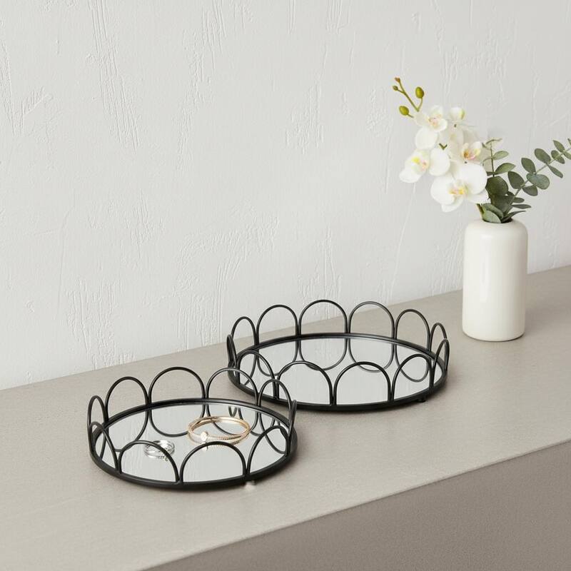 HomeRoots Set of Two Black And Silver Metal And Mirrored Glass Round Vanity Trays - 18.90 in. x 4.33 in. x 18.90 in. - Silver/Black - 18.90 in. x 4.33 in. x 18.90 in.