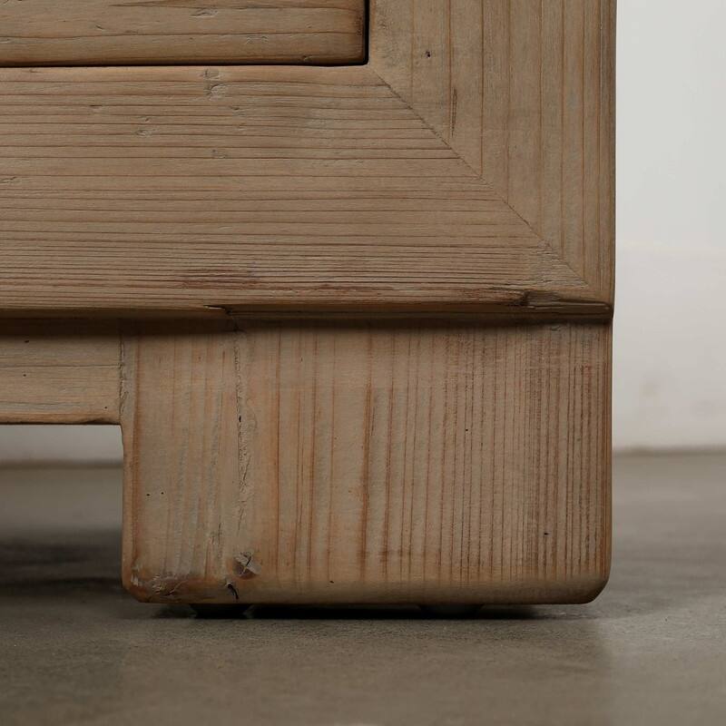Capri Nightstand with 4 Drawers Weathered Natural Pine 28X18X27H