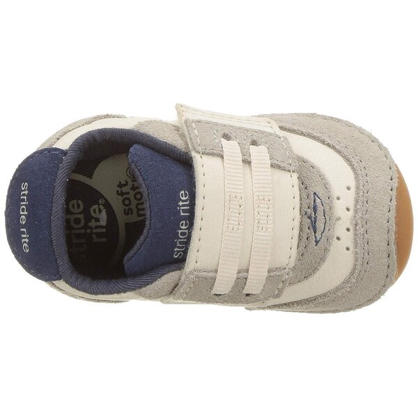 stride rite wyatt sneaker