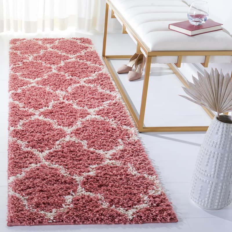 SAFAVIEH Venus Shag Bogdanka 1.75-inch Thick Rug - 2'2" x 8' Runner - Pink/Ivory