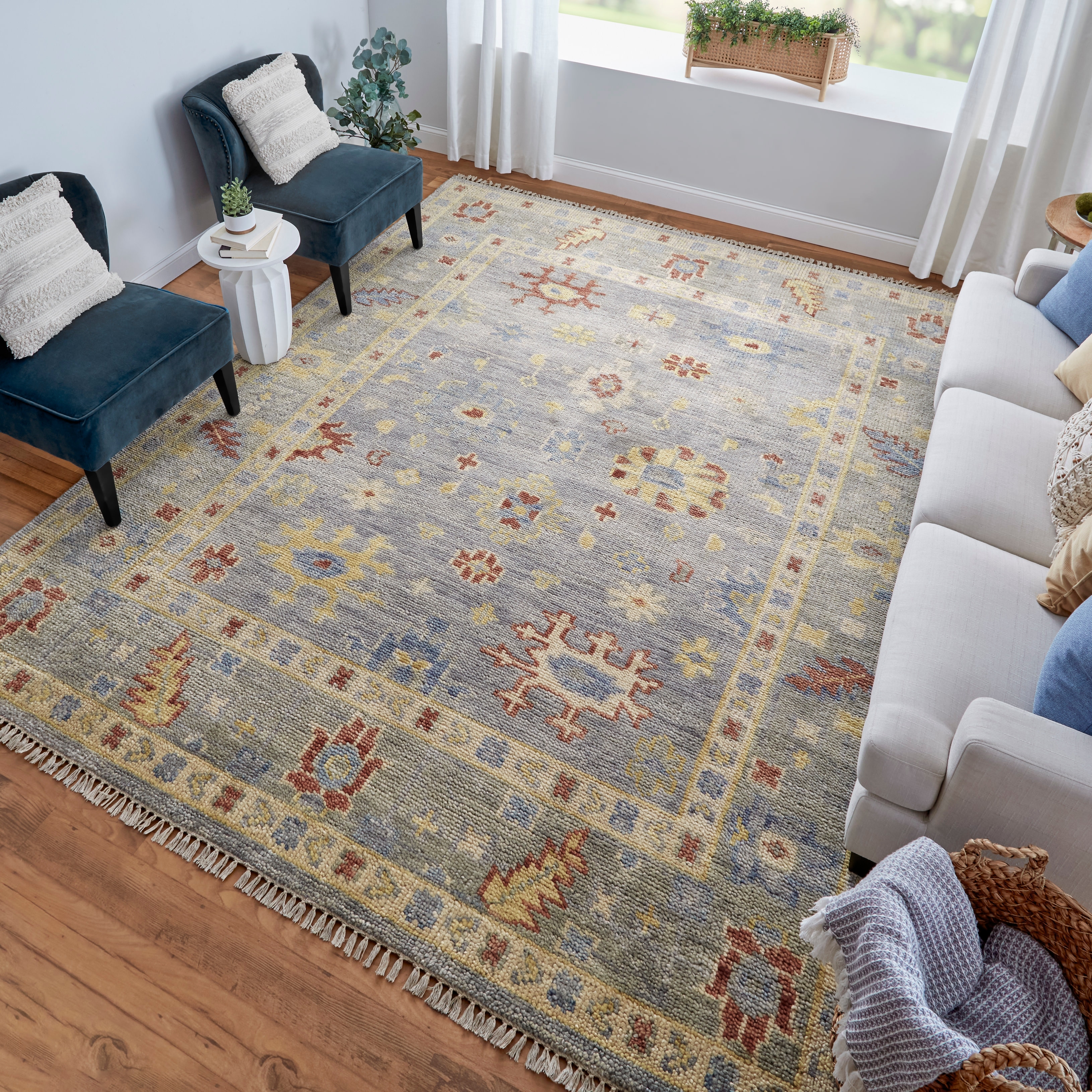 Grand Bazaar Foxboro Hand Knotted Floral & Botanical Traditional Area Rug