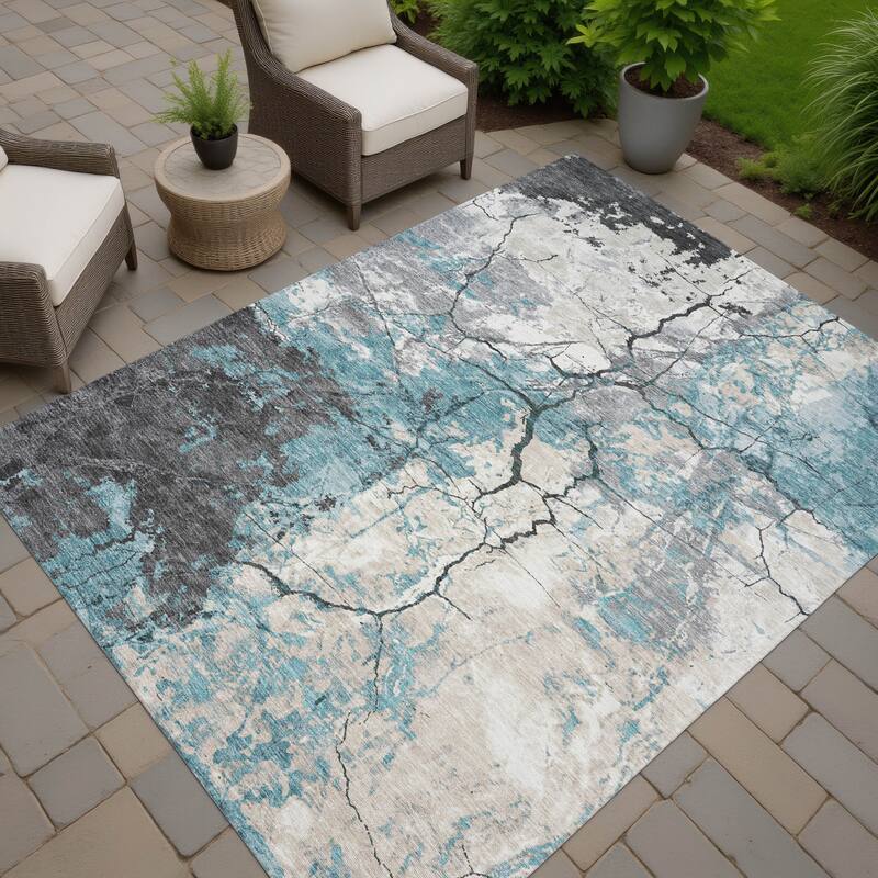 Machine Washable Indoor/ Outdoor Modern Crackle Chantille Rug