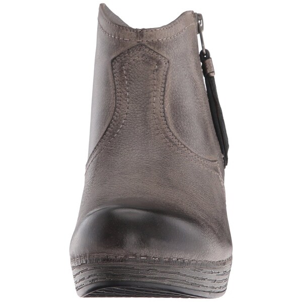 dansko women's veronica ankle bootie