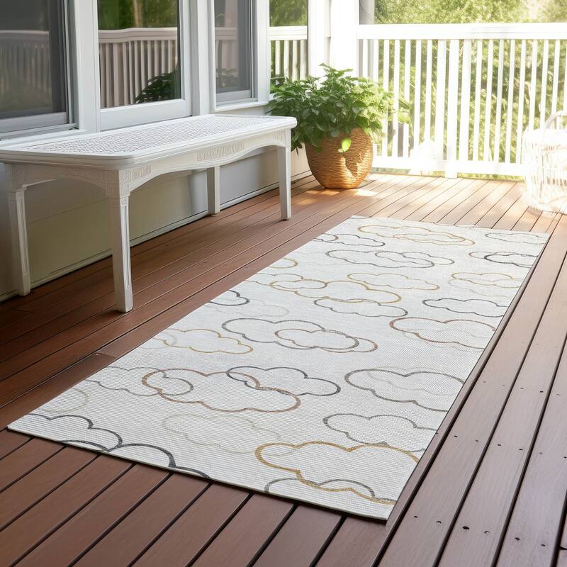 Machine Washable Indoor/ Outdoor Modern Clouds Chantille Rug - Linen - 2'3" x 7'6"