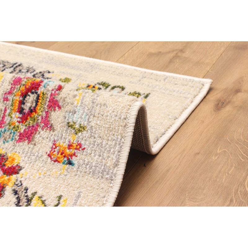 ECARPETGALLERY Machine Made Rosa Ivory Area Rug