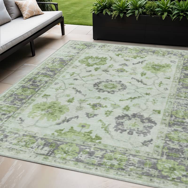 HomeRoots Floral Traditional Rectangle Outdoor Rug - 5' X 8'
