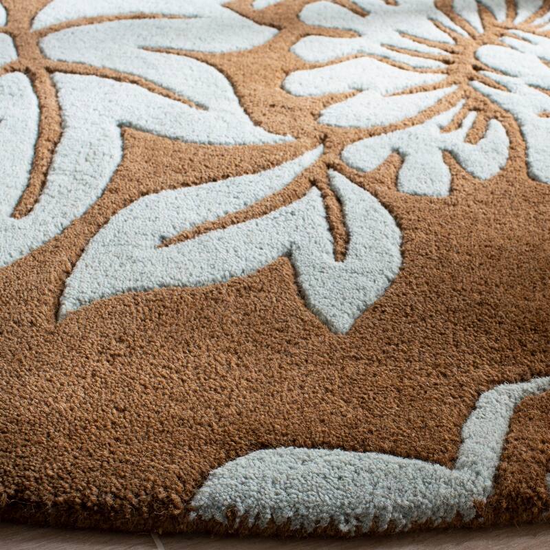 SAFAVIEH Handmade Soho Kassie Floral N.Z. Wool Rug