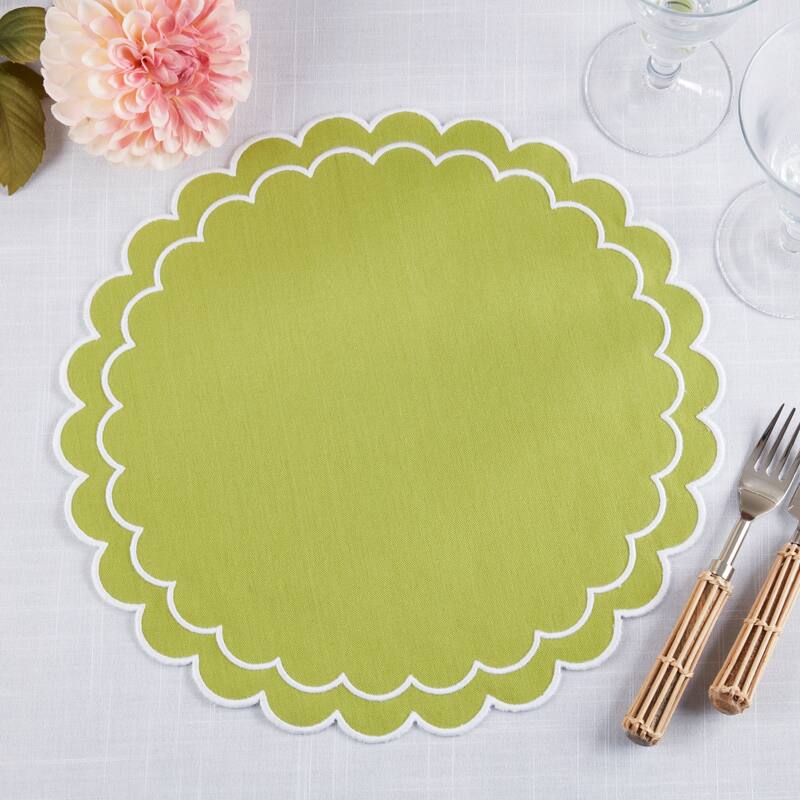 Scalloped Cotton Placemats (Set of 4) - Layered Wavy Edge Round Table Placemats for Dining, Entertaining & Everyday Table, 15"