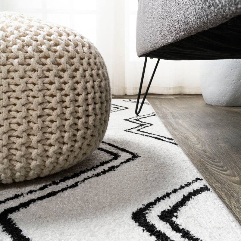 JONATHAN Y Alaro Moroccan Style Diamond Shag Area Rug