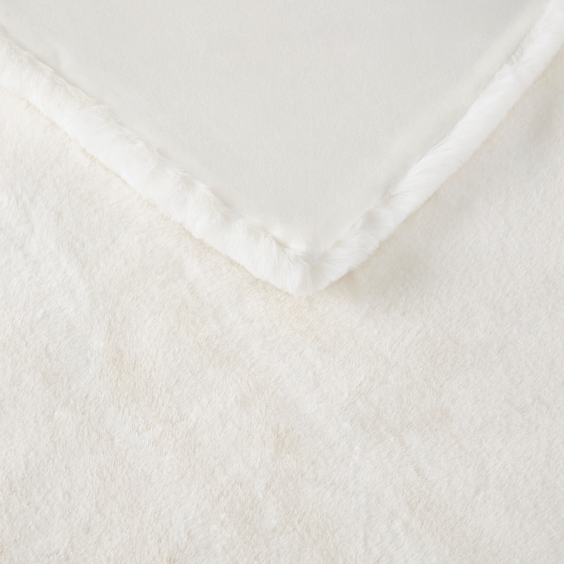 Madison Park Sienna Solid Premium Faux Fur Throw