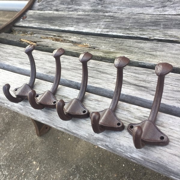 Vintage Style Cast Iron Wall Coat Hat Hooks Coffee(Set of 5) - Bed Bath &  Beyond - 32902431