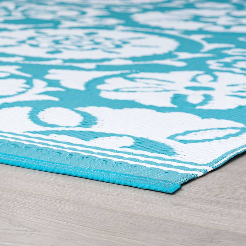 Sundown Beach Floral Indoor/Outdoor Area Rug