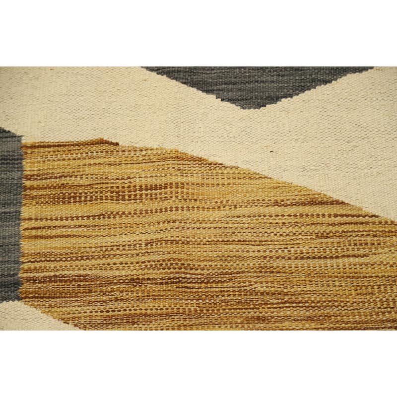 Hand Woven Oriental 100% Wool Carpet Southwestern Modern Beige & Ivories Kilim Area Rug - 5' 1'' X 3' 3''