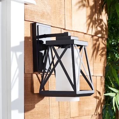 SAFAVIEH Lighting Braith Outdoor Wall Sconce Set of 2 (LED Bulbs Included) - 7Wx12Dx8H