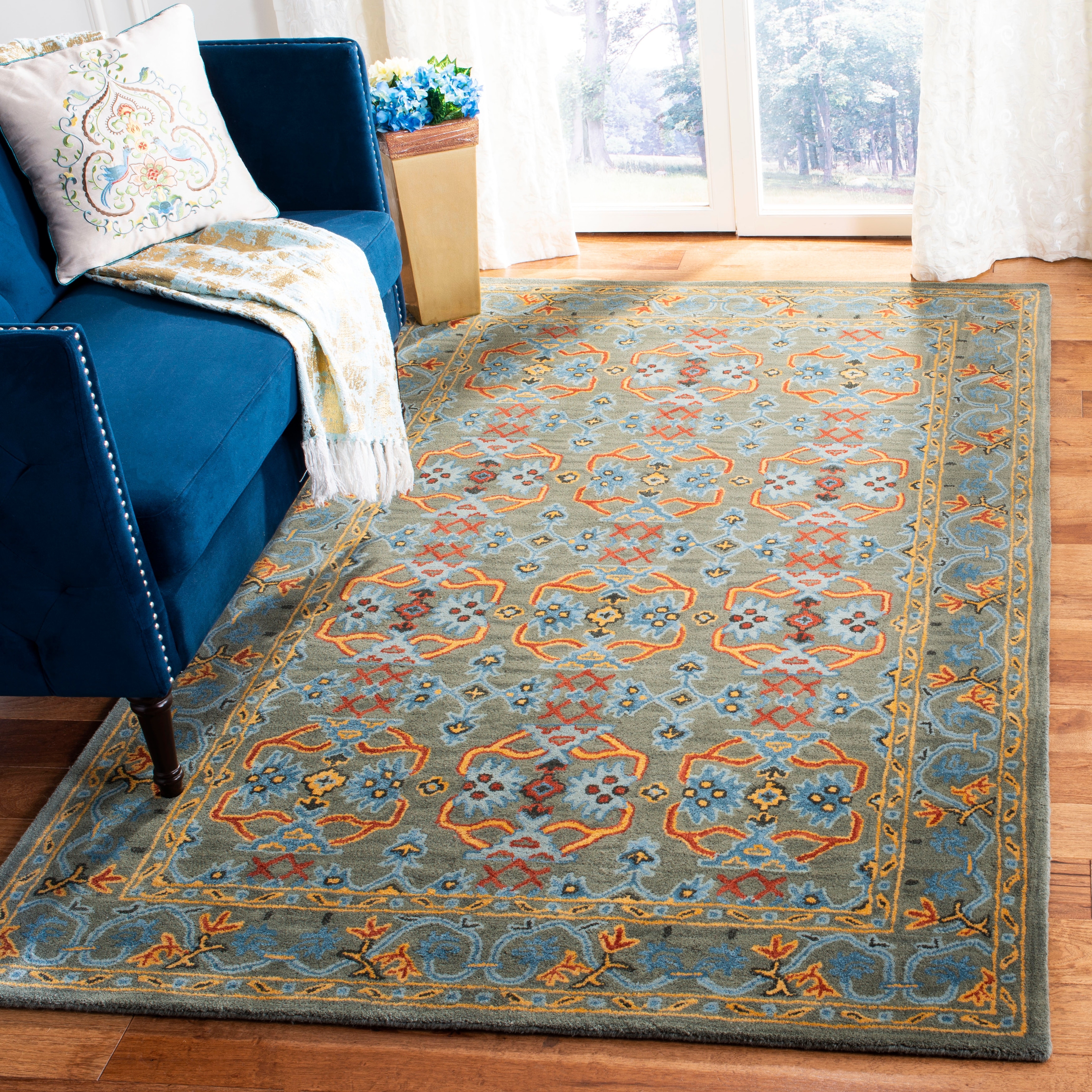SAFAVIEH Handmade Heritage Ikat Pendant Traditional Oriental Wool Rug