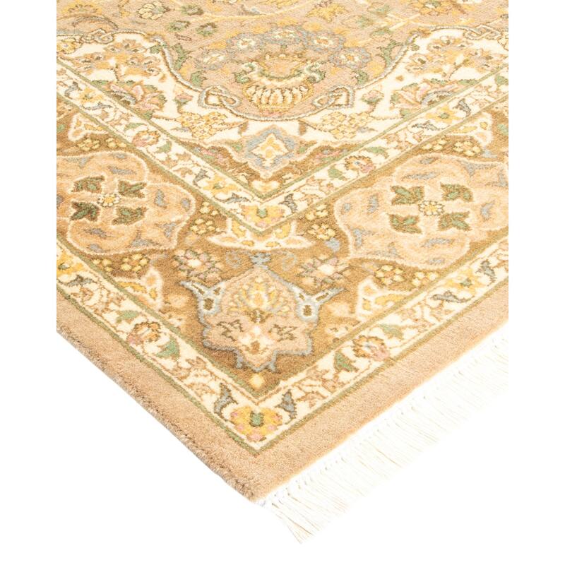 Overton Hand Knotted Wool Traditional Oriental Ivory Area Rug - 4' x 6'