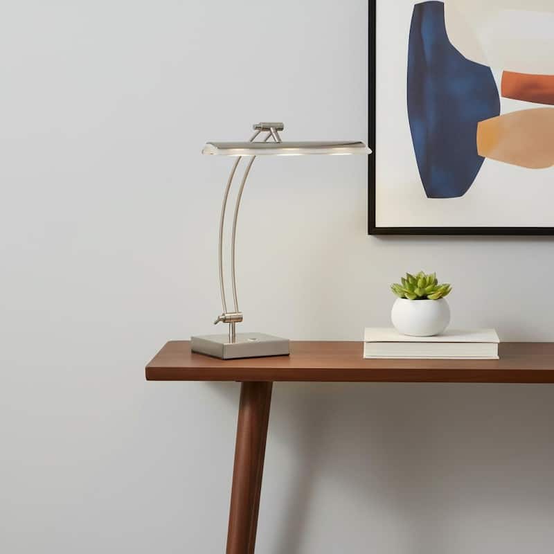 HomeRoots 19" Silver Metal Bankers Lamp - 15.00 in. x 19.00 in. x 19.00 in. - 15.00 in. x 19.00 in. x 19.00 in. - Silver