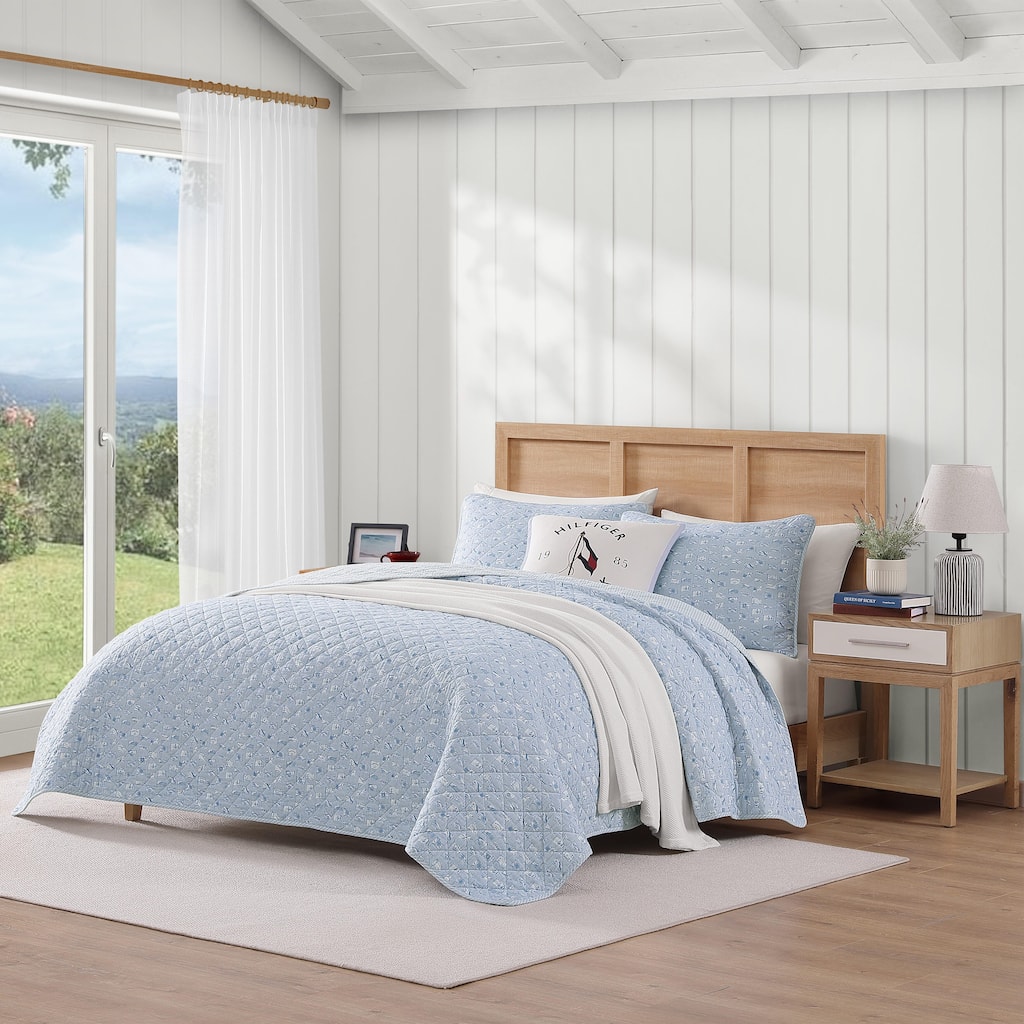 Tommy Hilfiger Boating Flags Blue Cotton Reversible Quilt Set