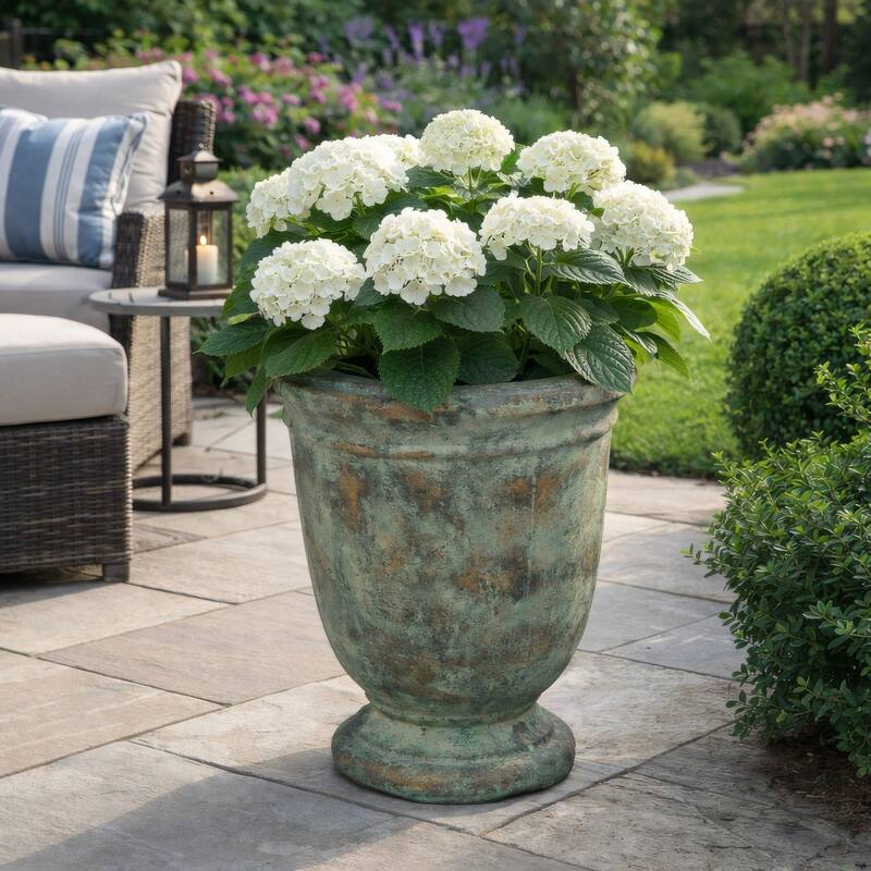 Kasa Accent Planter, Green Terracotta, Subtle Mottled Texture, 16 Inch