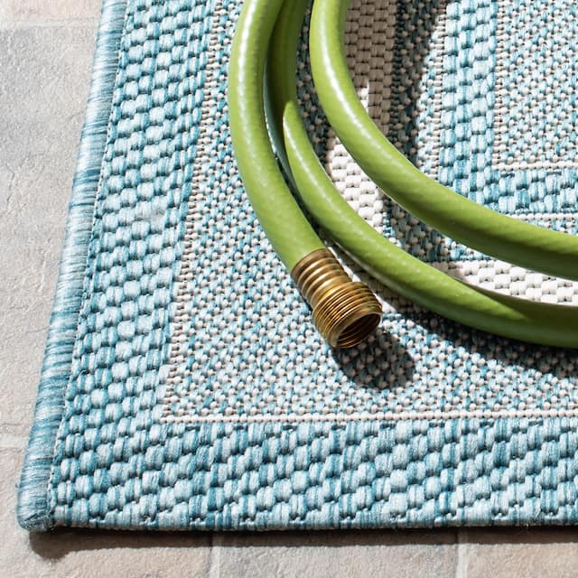 SAFAVIEH Courtyard Vickie Indoor/ Outdoor Waterproof Patio Backyard Rug