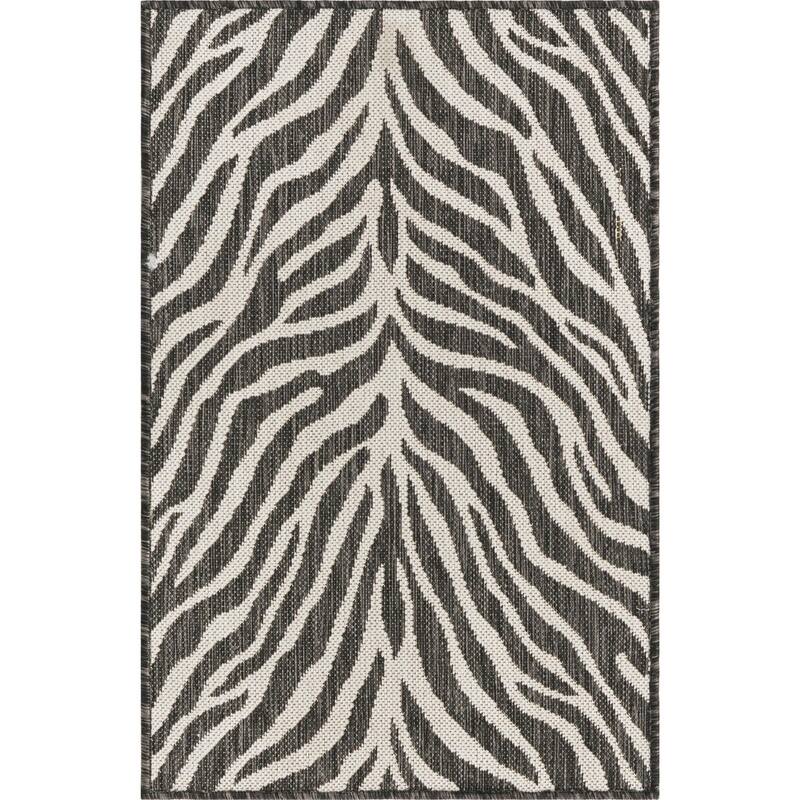 Outdoor Gallery Collection Area Rug