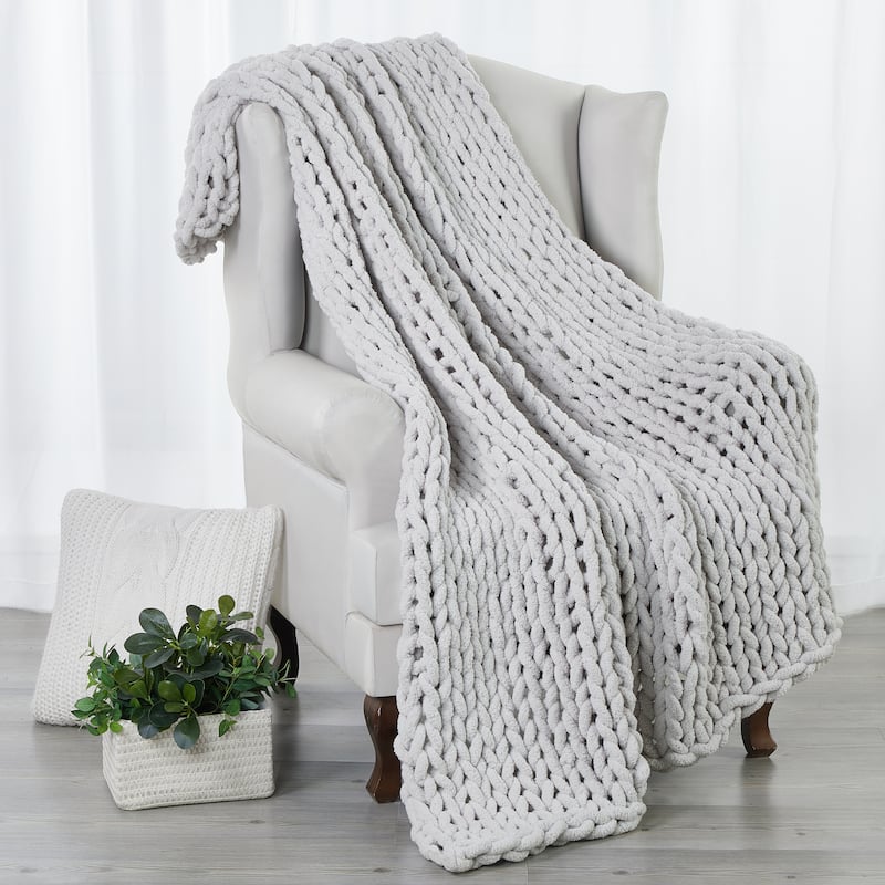 Kathy Ireland Chunky Knit Chenille Throw - 50" X 60" - Light Grey