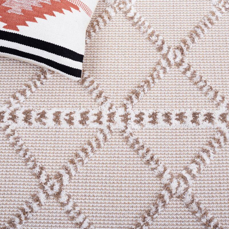 SAFAVIEH Augustine Saori Rustic Trellis Fringe Rug