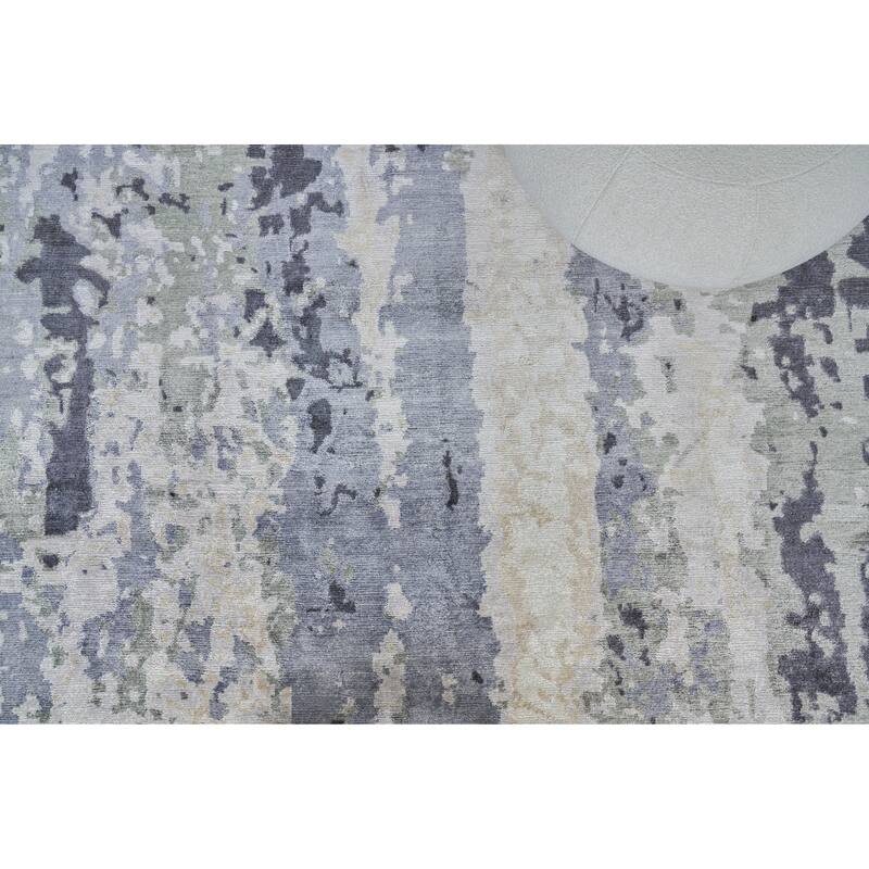 EXQUISITE RUGS Bamboo Silk Hand-knotted Blue/Grey Area Rug.